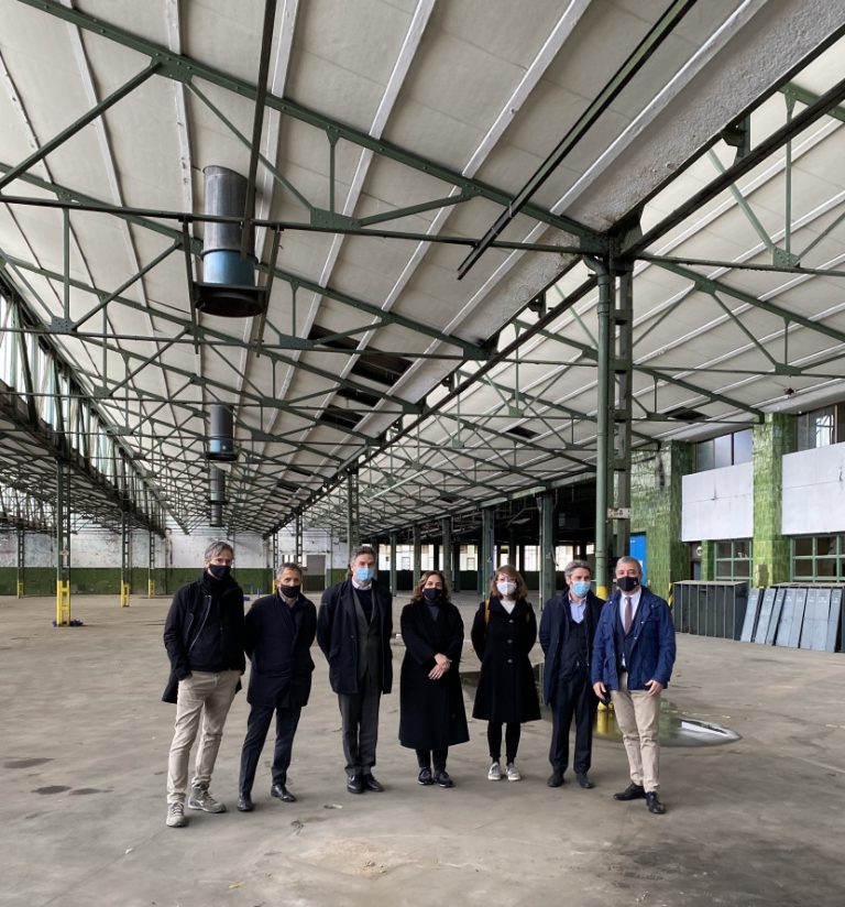 Batlleiroig participa en la presentació de la nova fàbrica Mercedes-Benz, un gran espai d’activitat econòmica connectant els barris de Sant Andreu