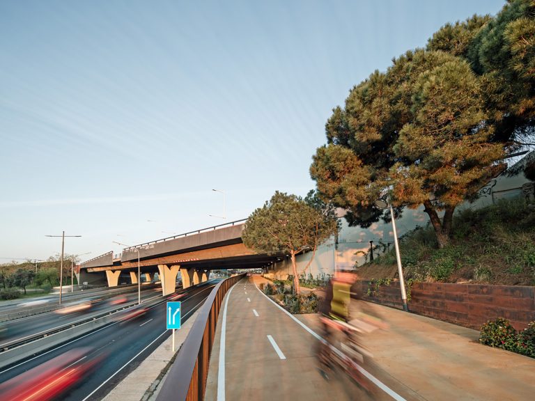 Trobada d’Arquitectes de Les Corts: Visita a la Connexió ciclable i peatonal entre Barcelona i Esplugues.