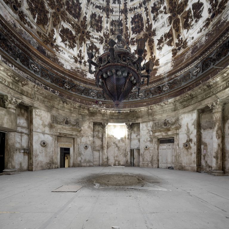 El Teatre Principal, el més antic de la ciutat de Barcelona, es remodelarà per a reobrir-se al 2024.