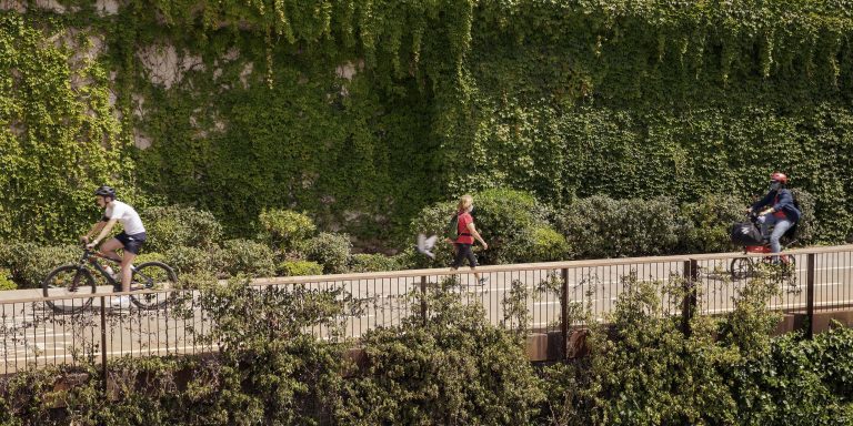 La connexió ciclable i per als vianants entre Esplugues i Barcelona, seleccionada als Premis d’Espai Públic 2022.