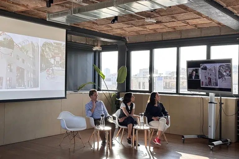 Mercè Lorente Gras participa a la taula rodona “El Futur de les Superilles de Barcelona en una Emergència Climàtica” al COAC, dins del programa de les Setmanes d’Arquitectura 2024.