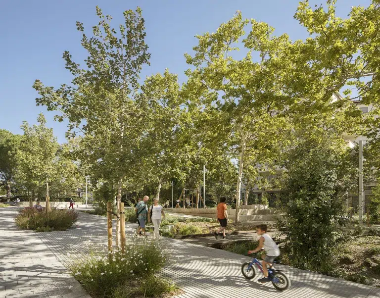 La transformació de Rambla de la Girada a Vilafranca del Penedès finalista als premis AR Public 2024.