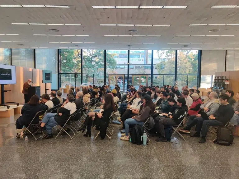 Joan Roig ofereix la conferència inaugural de l’exposició del Premi Europeu d’Espai Públic a Chicago