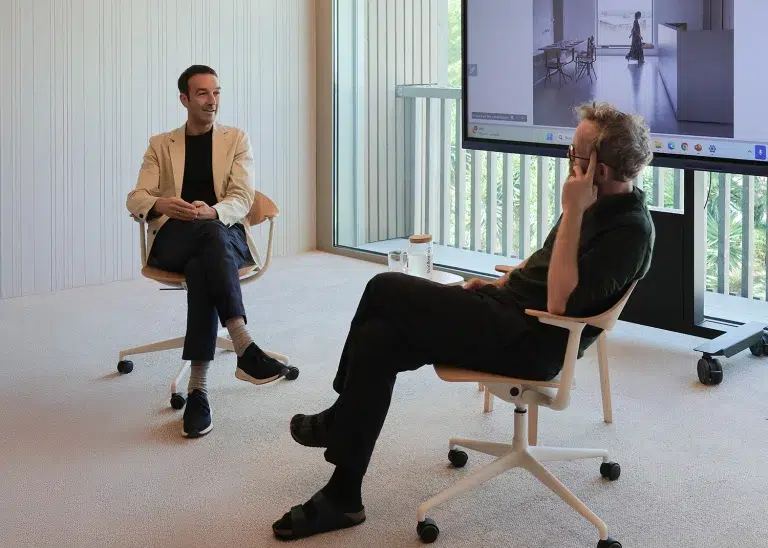 Erwan Bouroullec i Vitra presenten Mynt a les noves oficines de Batlleiroig