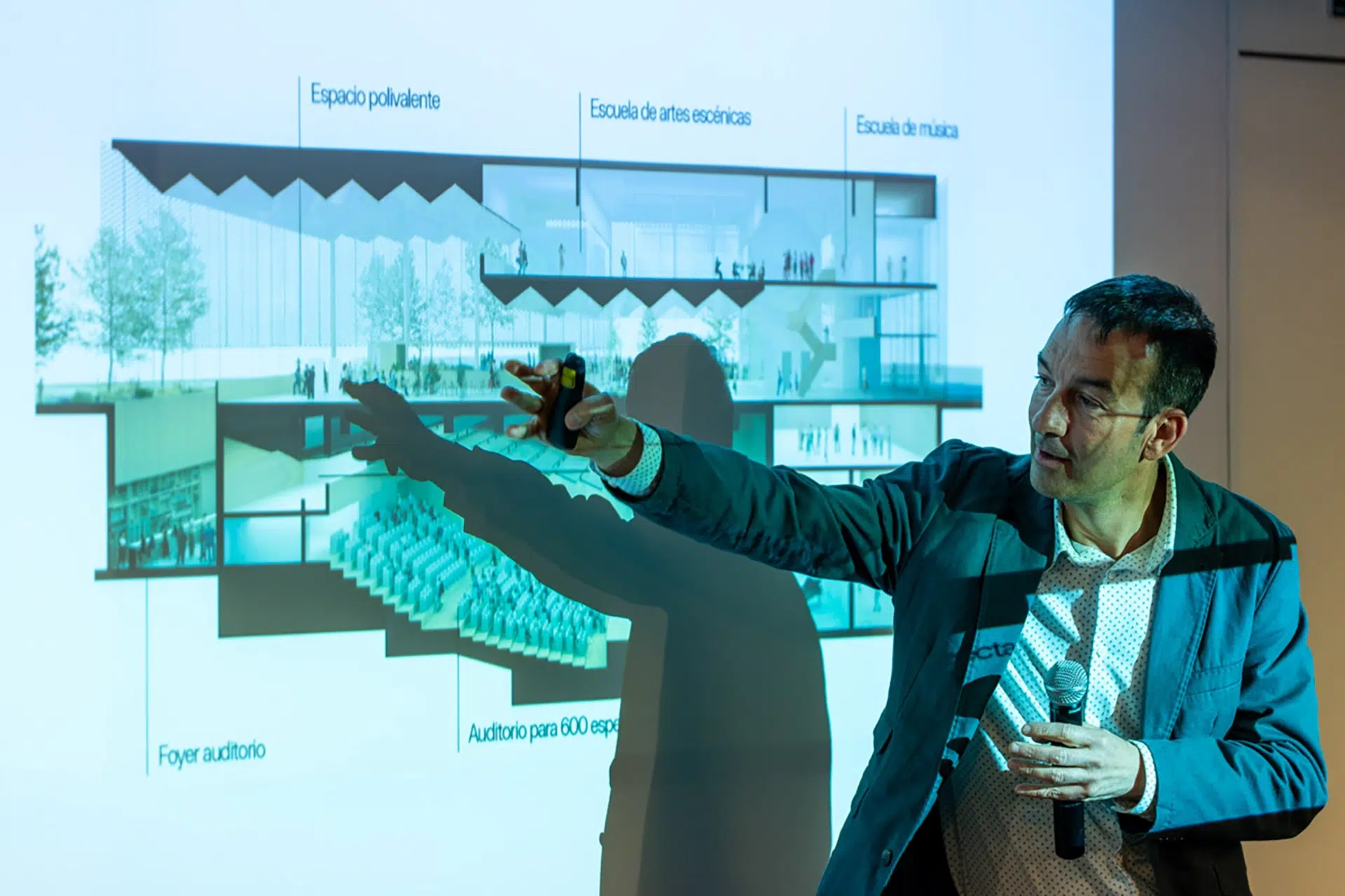 Albert Gil participa al cicle “Arquitectura Música · Músicxs Arquitectxs” al Roca Madrid Gallery